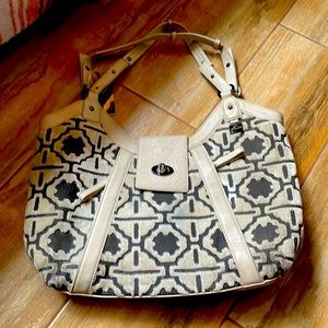 Petunia tapestry purse